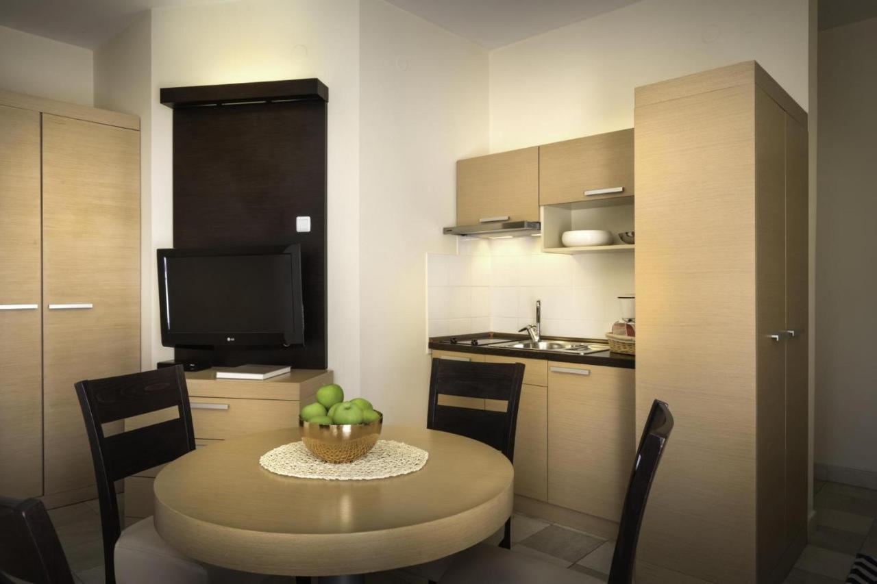 Apartment Aci Marina Црес Экстерьер фото