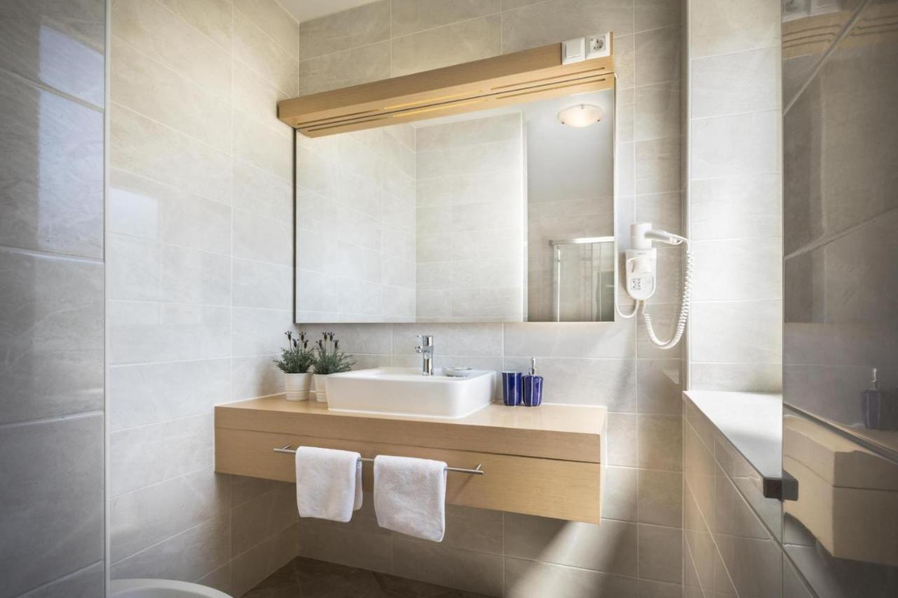 Apartment Aci Marina Црес Экстерьер фото