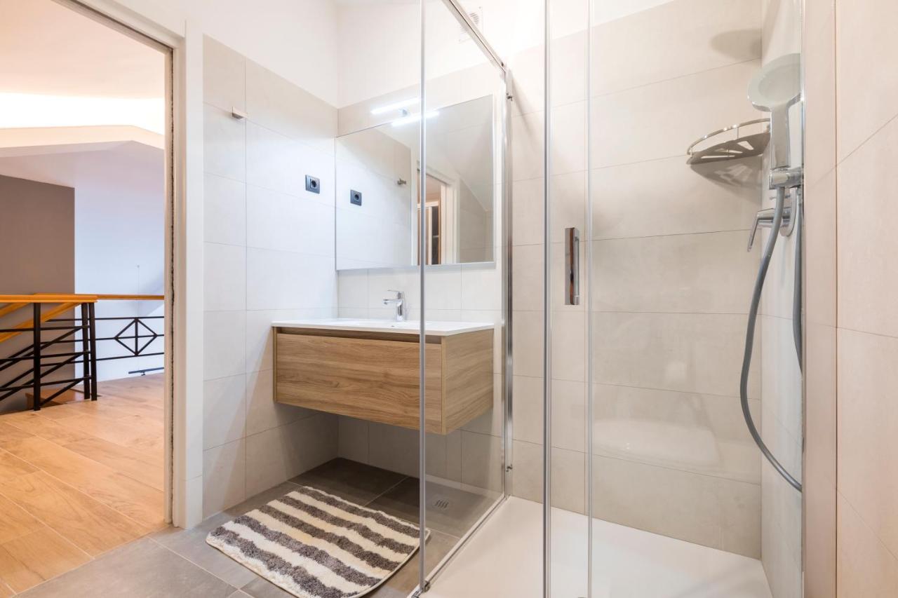 Apartment Aci Marina Црес Экстерьер фото